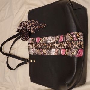 Betsey johnson tote